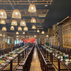 cach-chon-nha-hang-dat-tiec-tai-nha-to-chuc-tiec-cuoi