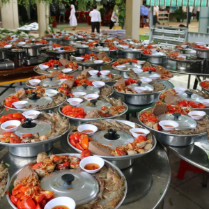 dat-tiec-tai-nha-tron-goi-uy-tin-tphcm